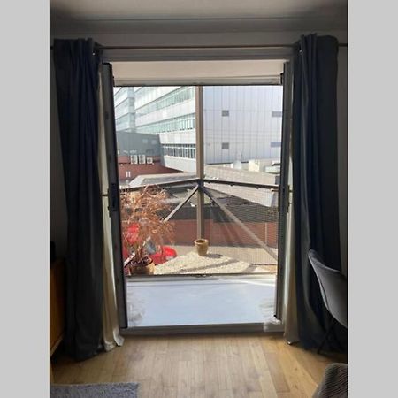Fresh, Modern West End Apartment Beside Hydro Глазгоу Екстериор снимка